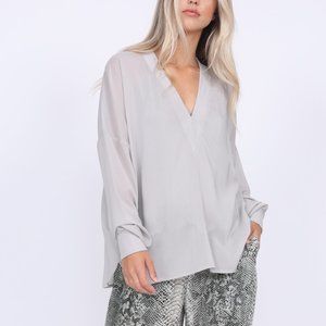 Gold Hawk Stretch Long Sleeve V-Neck Tee; Grey SM